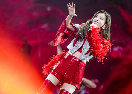 于文文无锡演唱会,k1十年体育品牌舞台LED透明屏闪耀全场